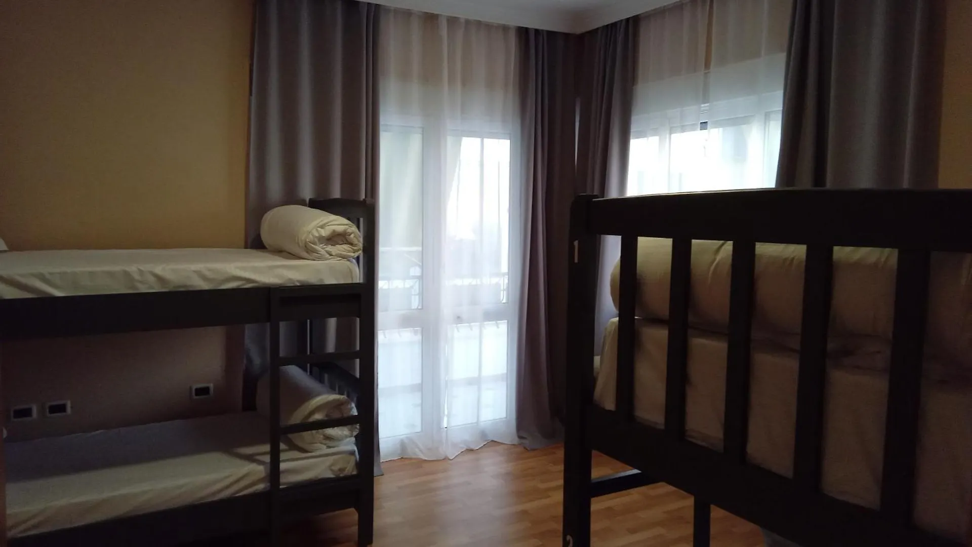 Mandarine Hostel Tirana