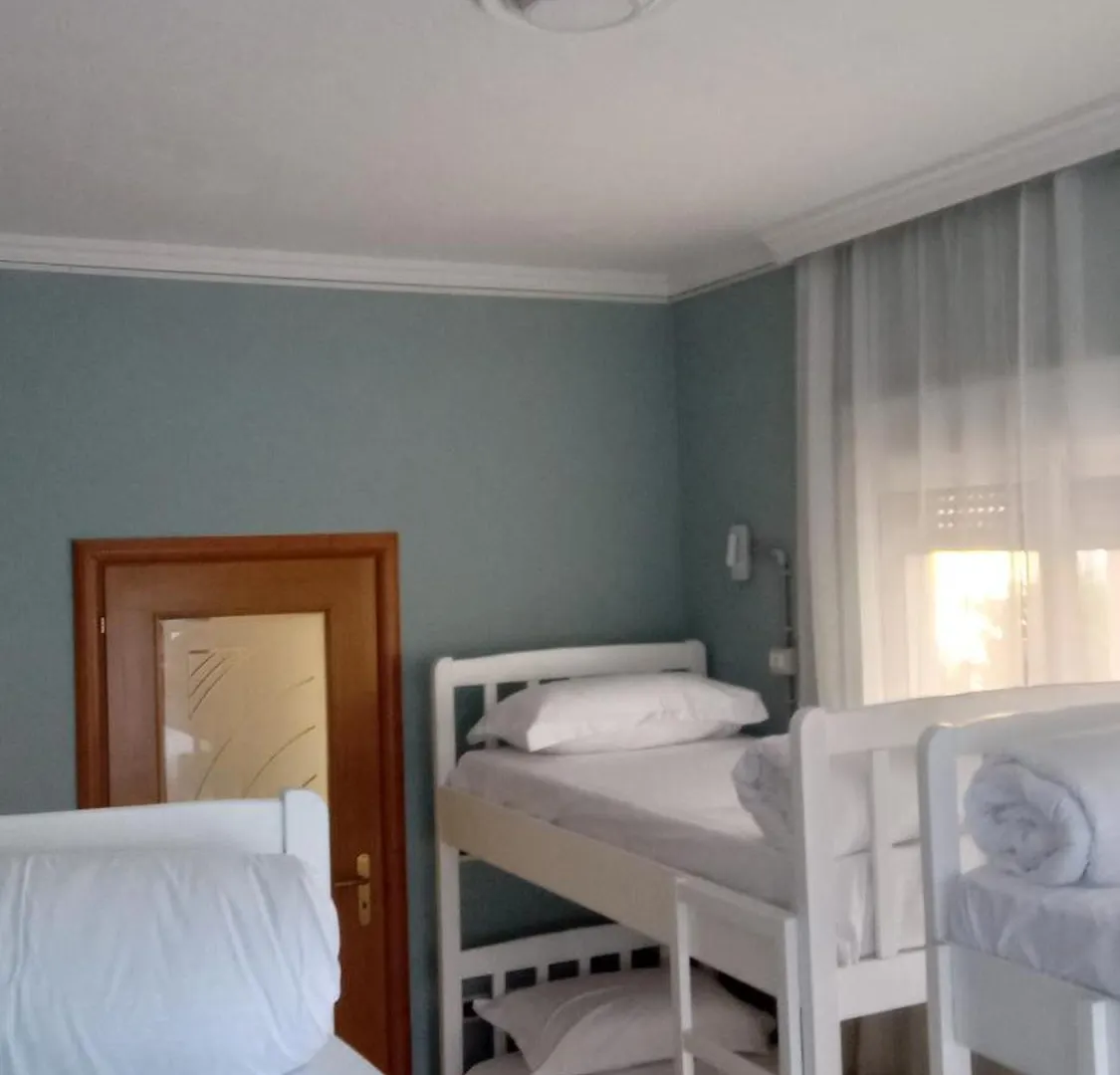Mandarine Hostel Tirana Albania