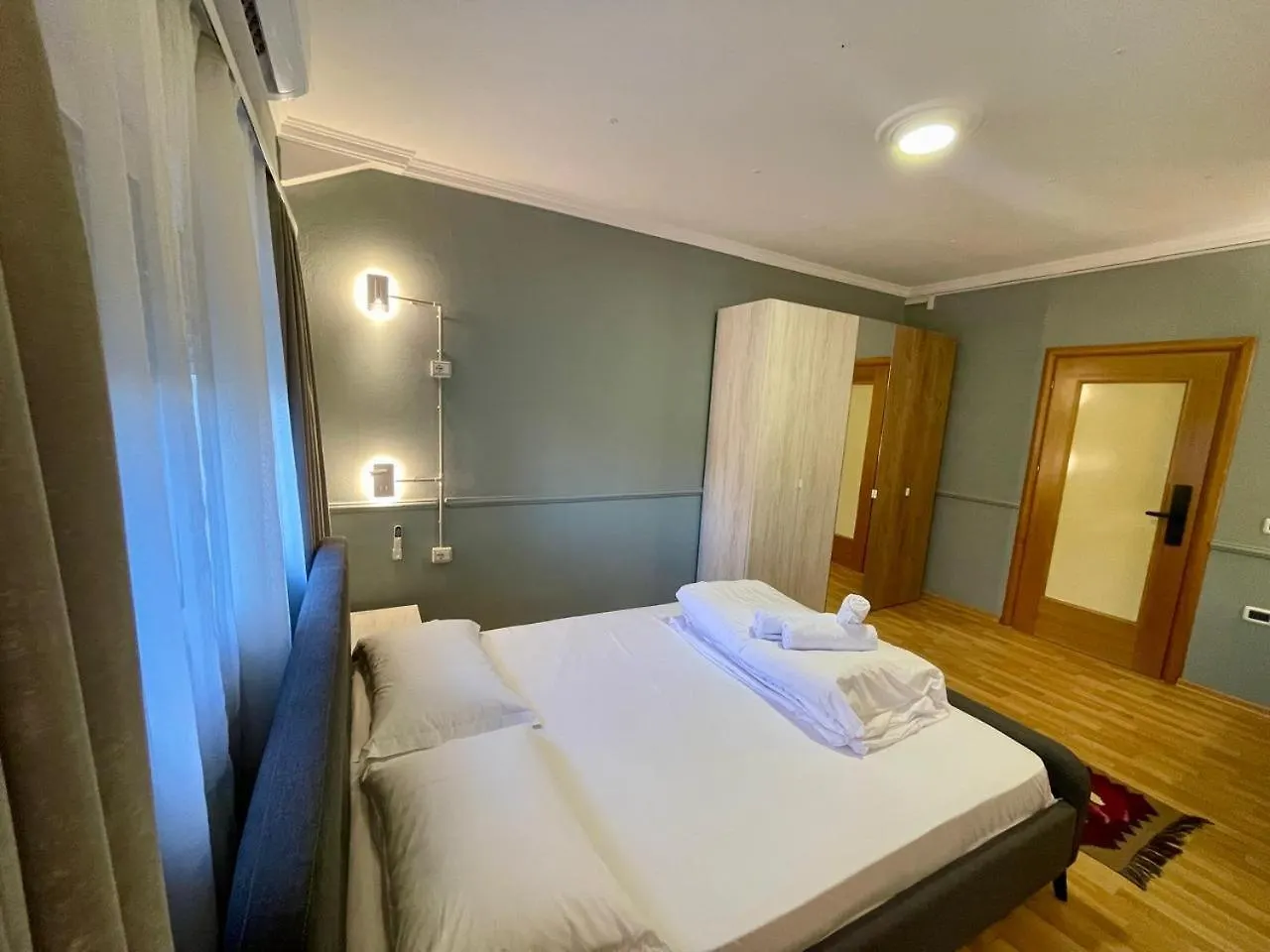 Mandarine Hostel Tirana