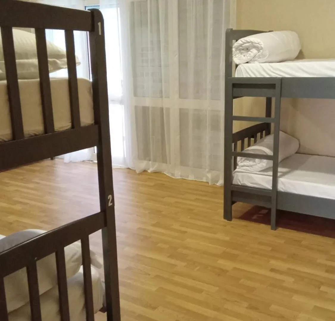Mandarine Hostel Tirana 0*,  Albania
