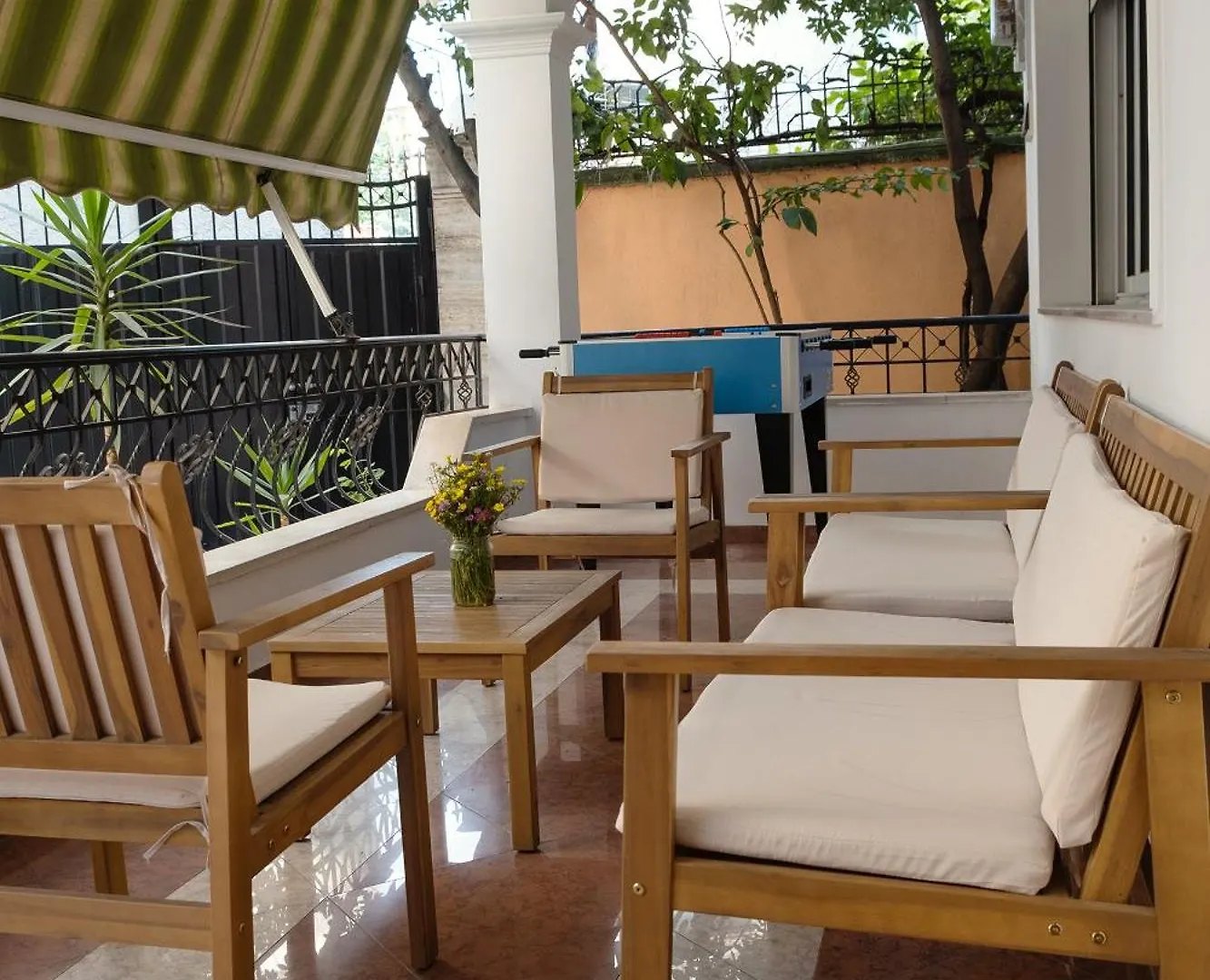 Mandarine Hostel Tirana Albania