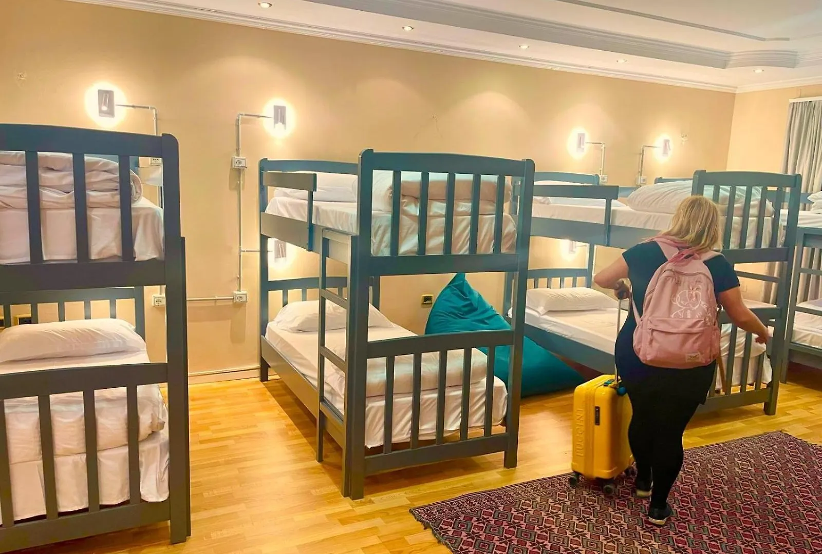 Mandarine Hostel Tirana Albania